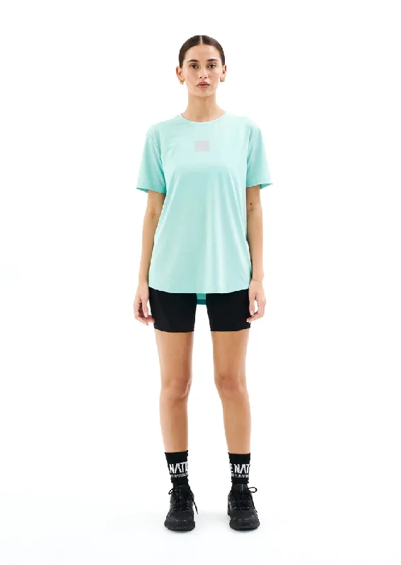 CROSSOVER AIR FORM TEE IN AQUA